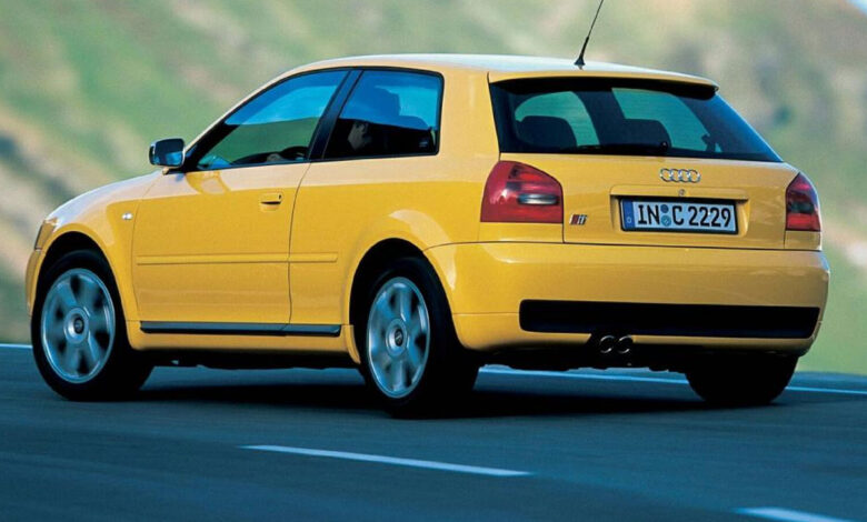Audi s3 jaune